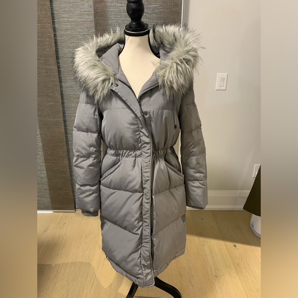 Ever New -Yolanda Puffa Jacket Gray Puffer Coat with Faux Fur Trim